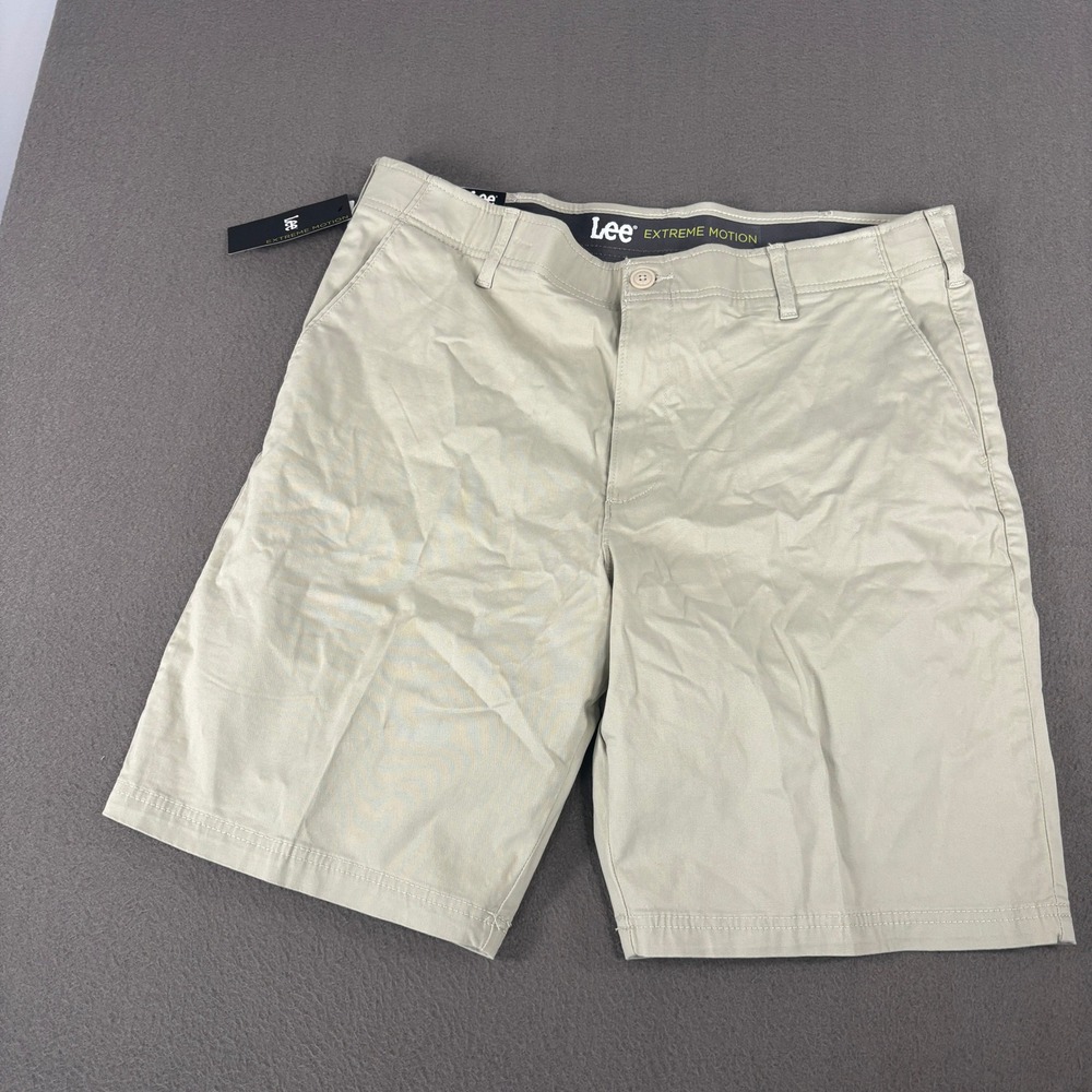 Lee Extreme Motion Shorts Mens Size 38 Stone Beige Straight Fit 104183590